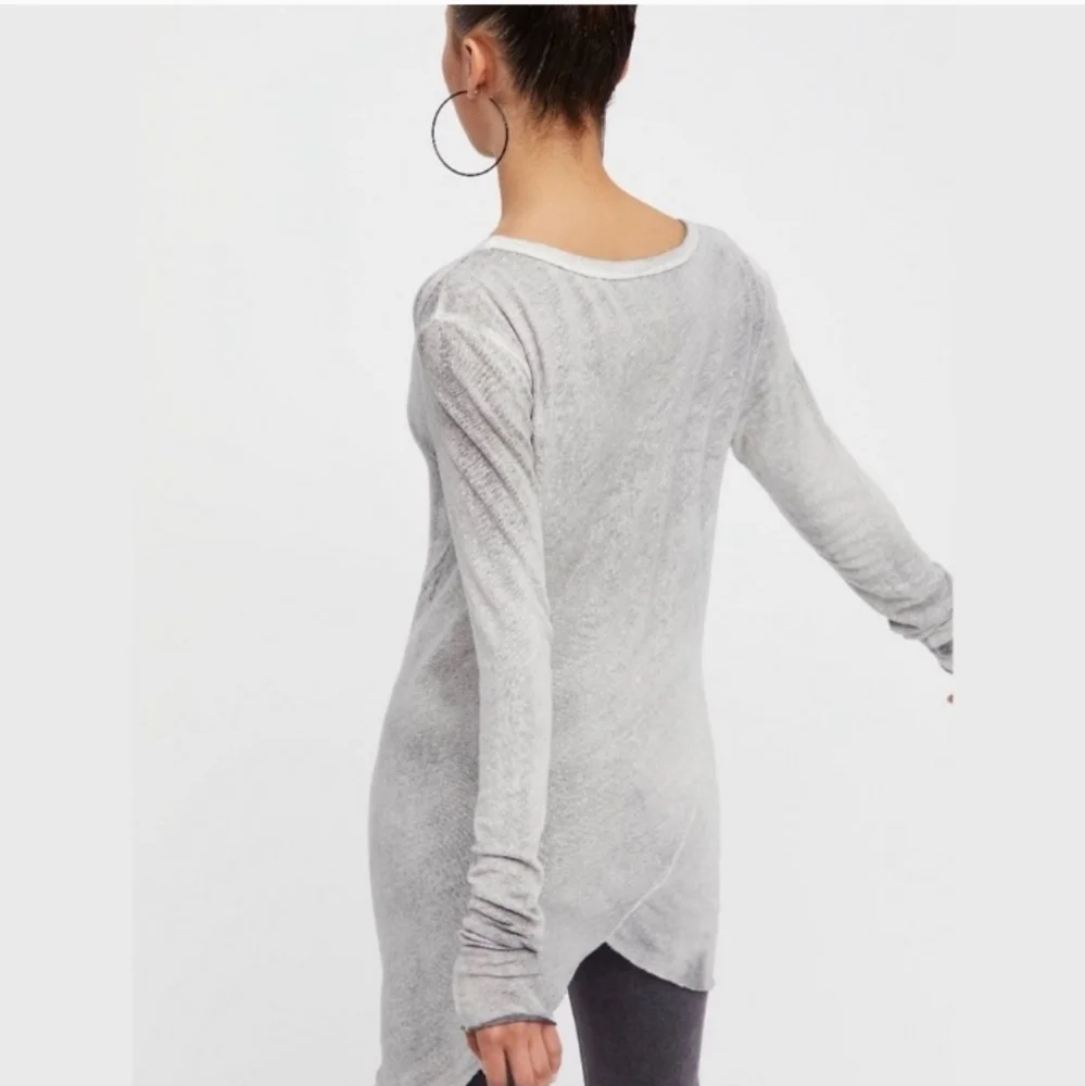 COPY - Free People | We The Free | Long Sleeve V-neck Tunic Tee Gray size S Sma… - Picture 2 of 9